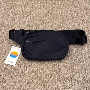 NWT Vuori Black Nylon Belt Bag